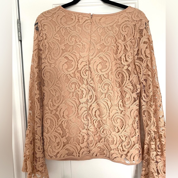 2/$20ποΈ Adrianna Papell Blouse β’ Bell Sleeve β’ Sz L - Picture 3 of 6